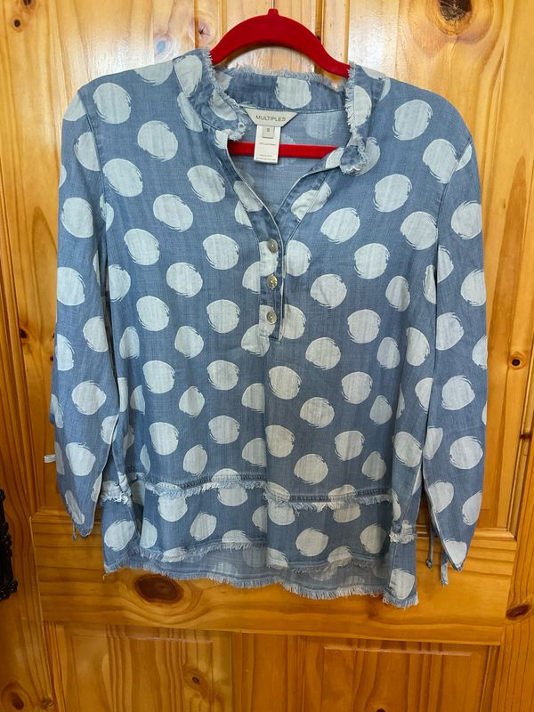 Multiples M16111TM Double Fringe Hem DenimDot Top