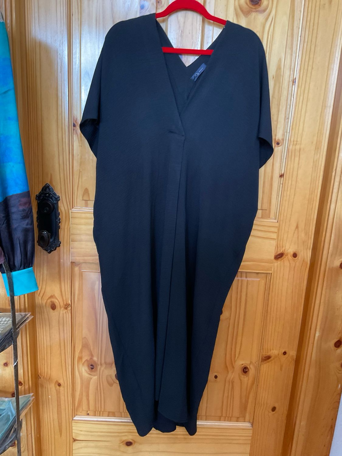 KLd. KD52862 Caftan Midi Dress-Black