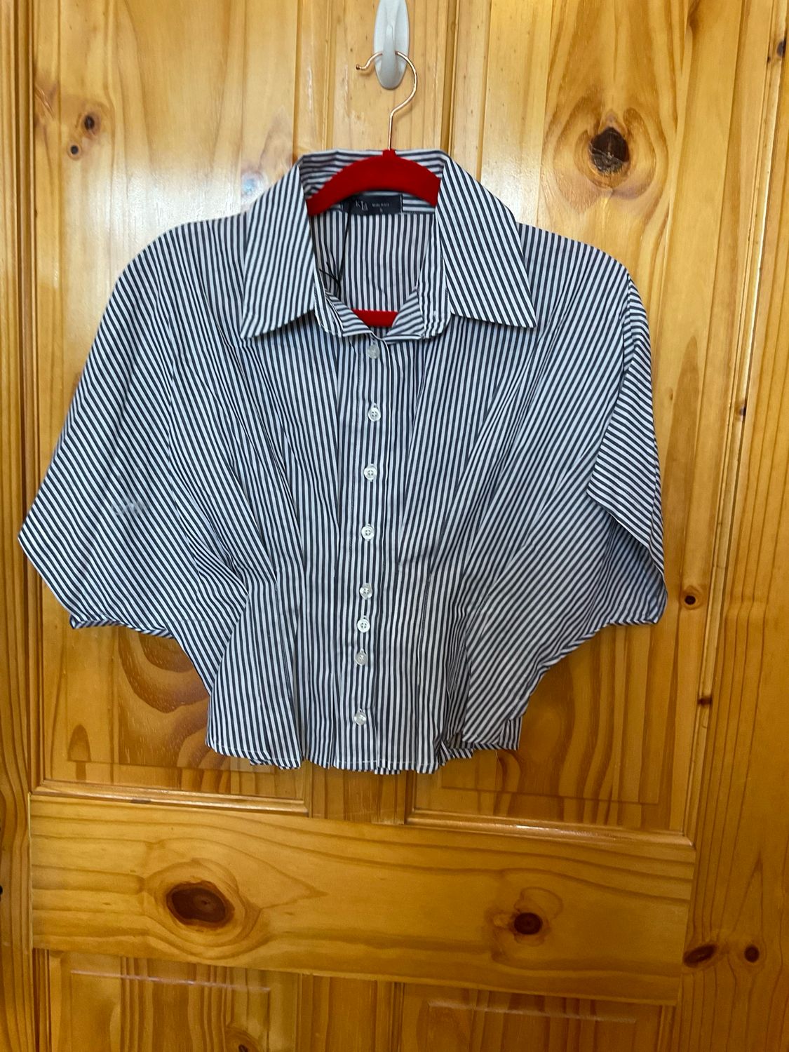 KLd. KD45469 Navy Stripe Pintuck Blouse