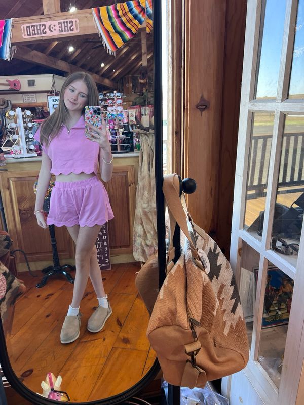 Peach Love Girls Scallop Hem Shorts-Pink