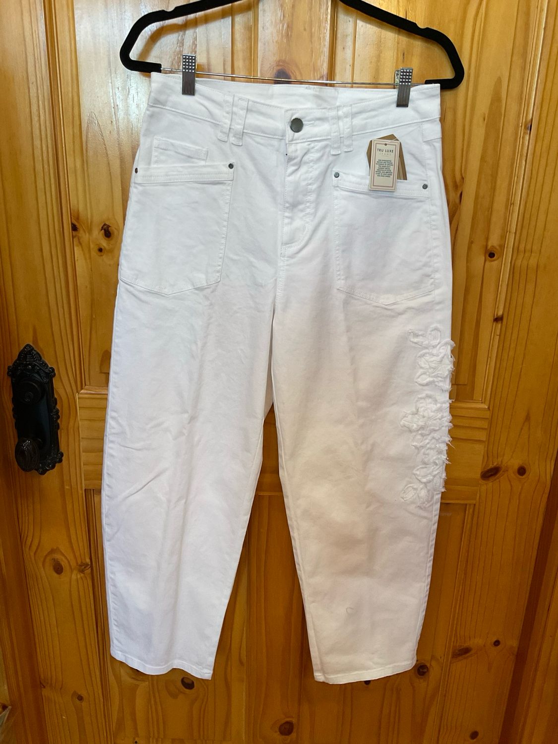 Tru Luxe T26110PM Tapered Ankle Jean-White