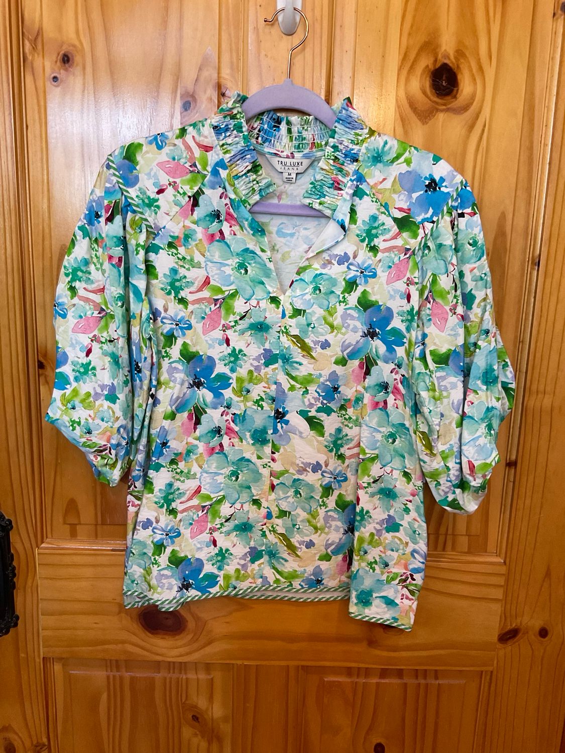 Tru Luxe T26232BM Smocked Collar Ballon SLV Top