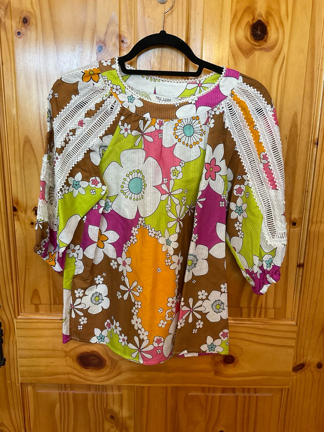 Tru Luxe T26238BM Lace Inset Print Top