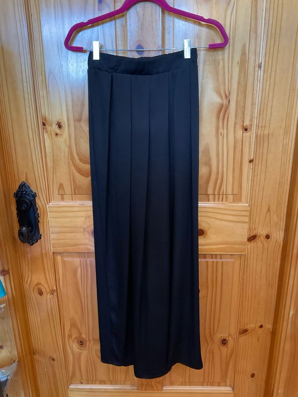 KLd. KD60416 Asymmetrical Pants-Black