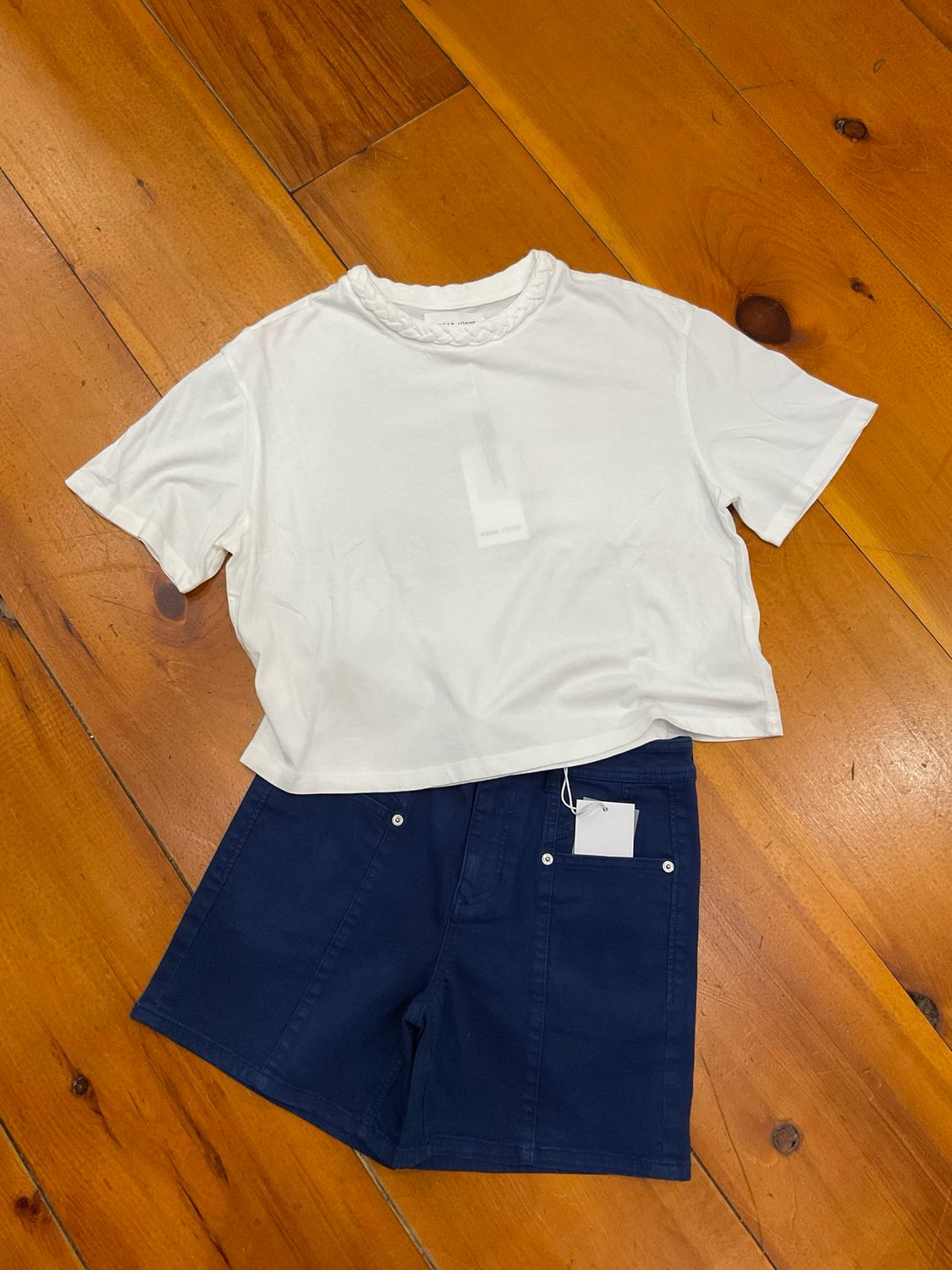 Dear John DKN2153D8 Alba tee-White