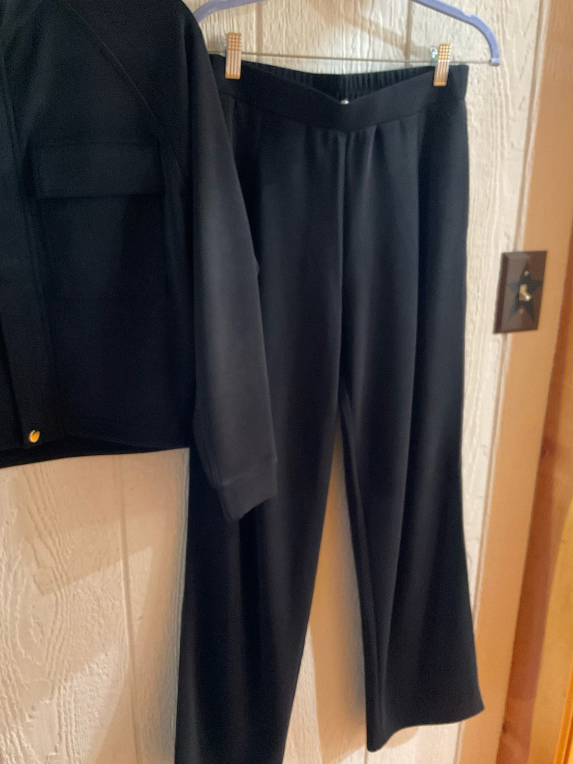 Esqualo 05505 Modal Pleated Trousers-BK