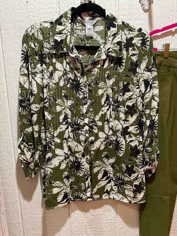 Multiples M36107BM Tuck Button Frt. Shirt-Olive