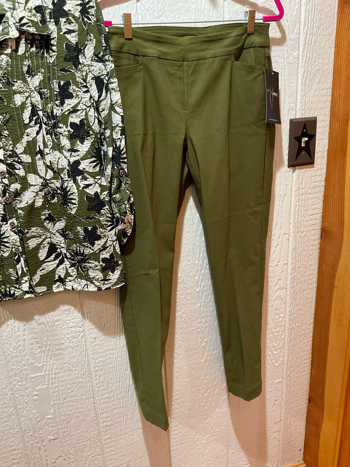 Slimsation M30719PM Ankle Pant w/pockets-Olive