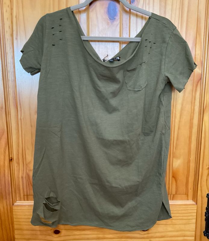 A Rare Bird Ripped &amp; Tattered Tee-Olive