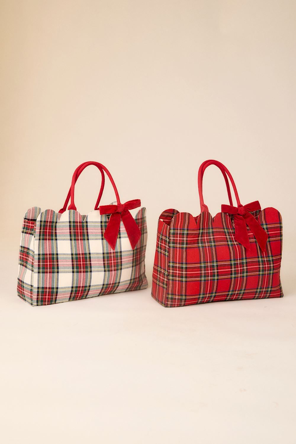 MudPie 82160140 Tartan Scallop Tote