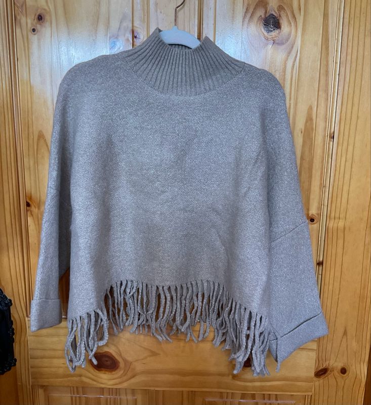Kerisma M6423 Sachi Aja Fringe Sweater-Wheat