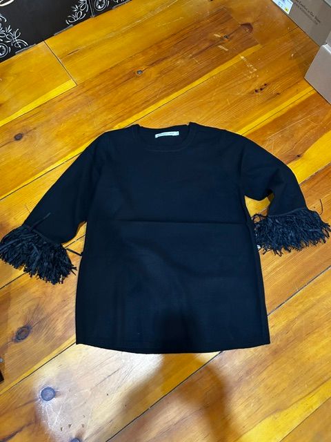 Lulu B CSH5267 Cashmere Scoop Neck-Black