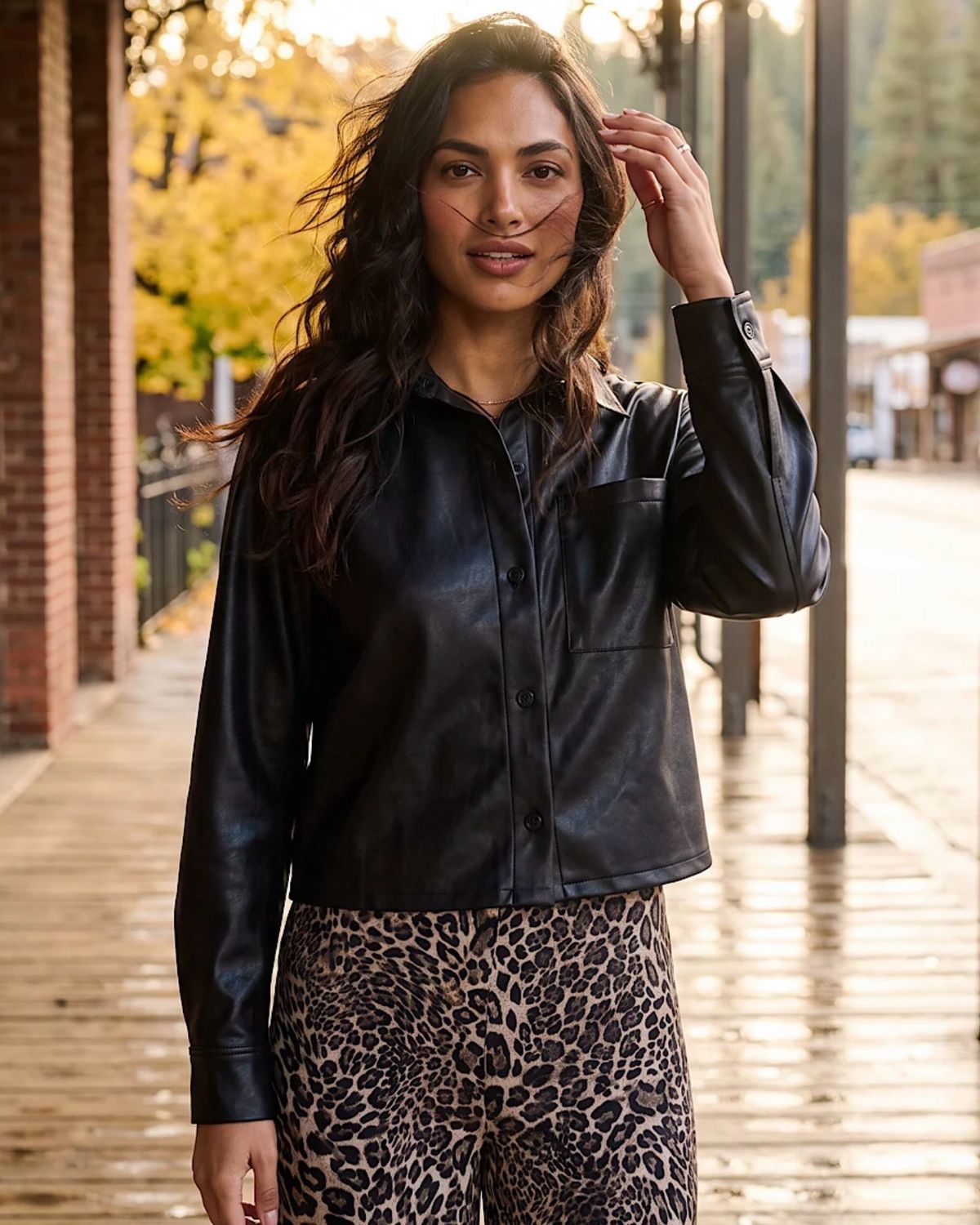 Karen Kane 3L60604 FauxLeather ButtonUp-Cho