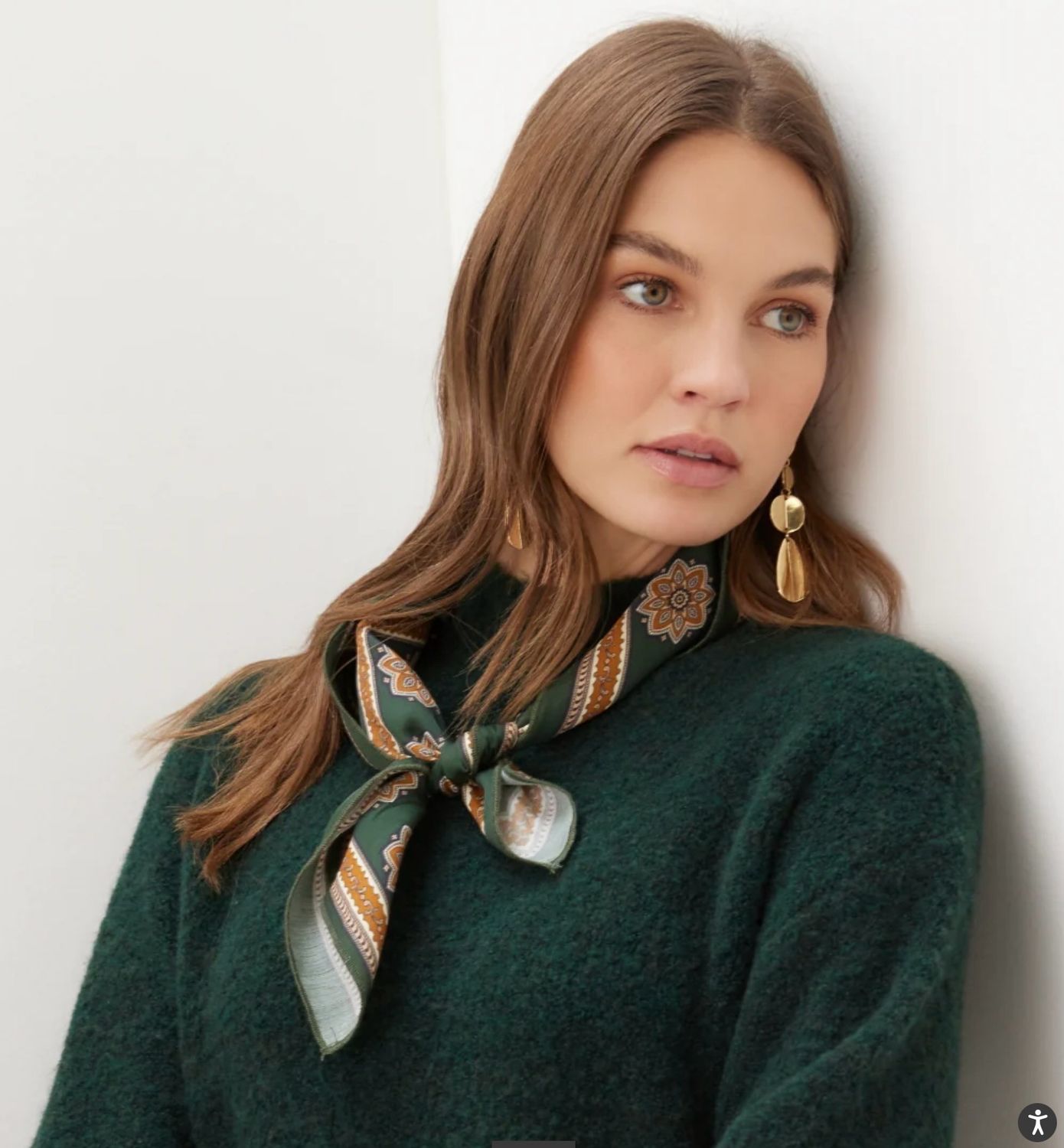 Karen Kane 3L63000 Satin Scarf