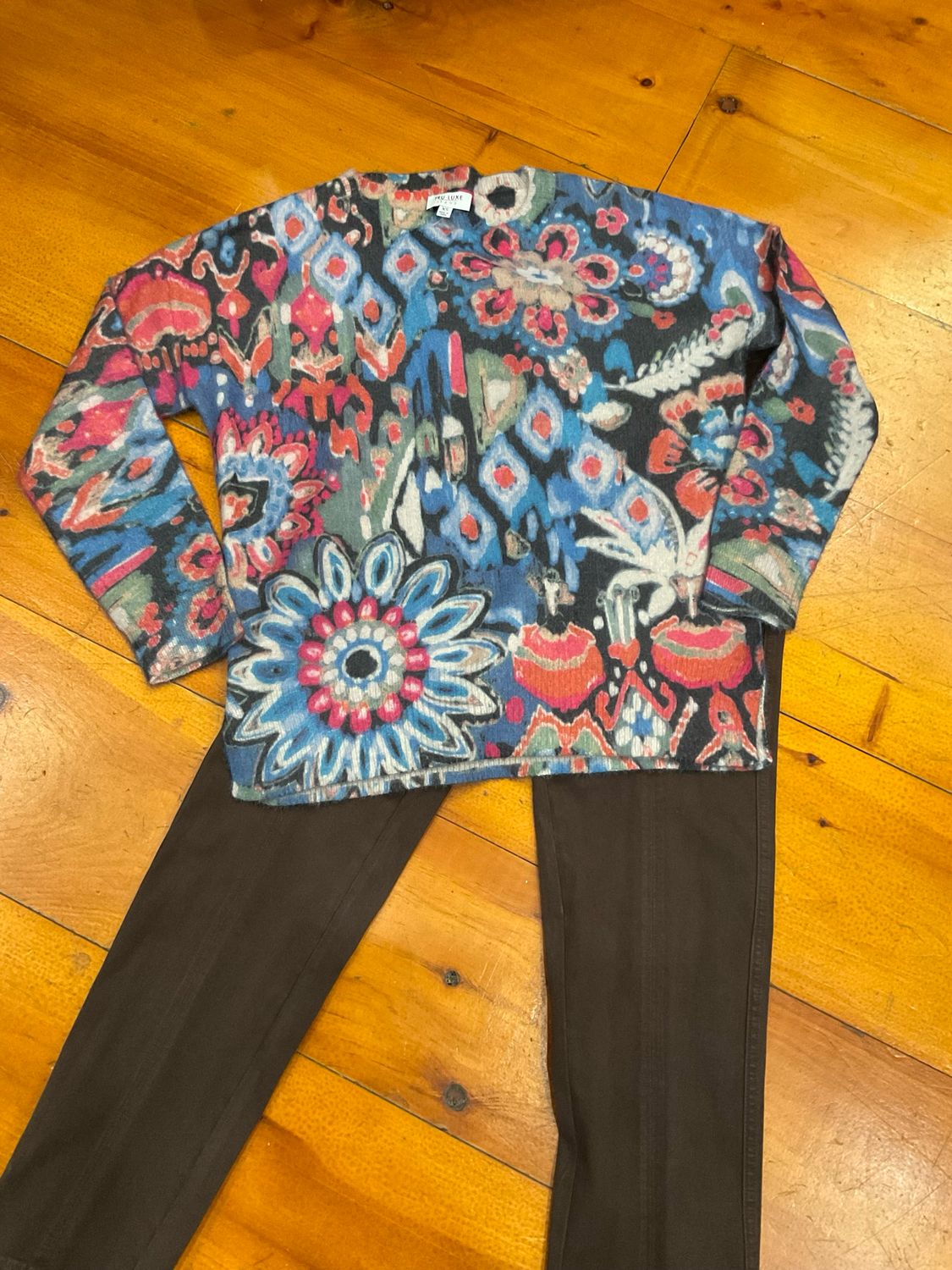 Tru Luxe T46237KM Printed Crewneck Sweater