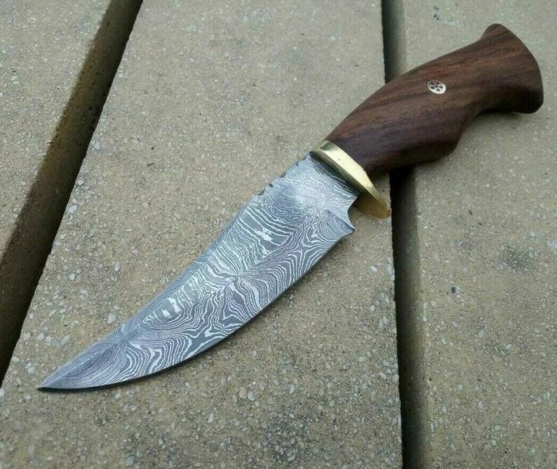 Hunting knife