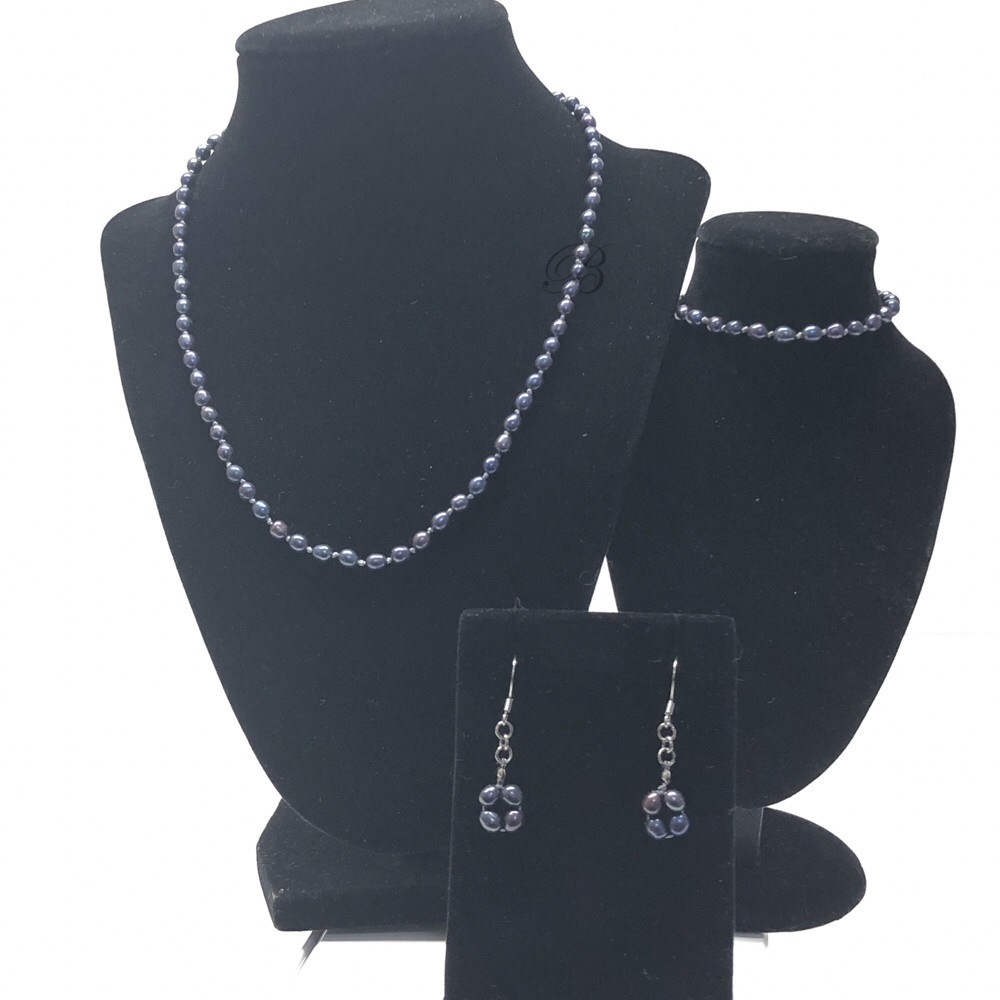 ATL Freshwater Pearl Necklace Bracelet Earring Set