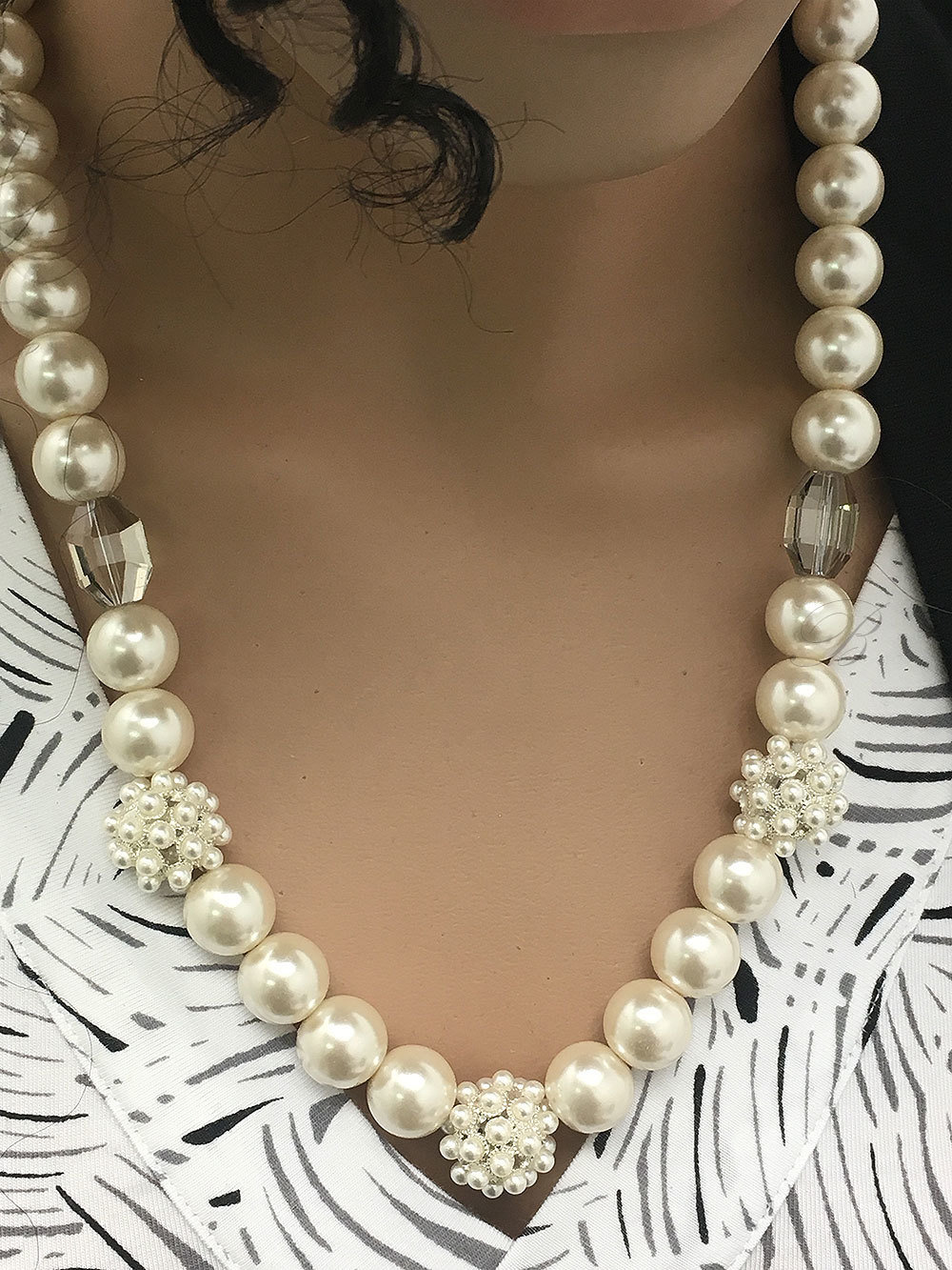Pearl Burst Elegant Necklace