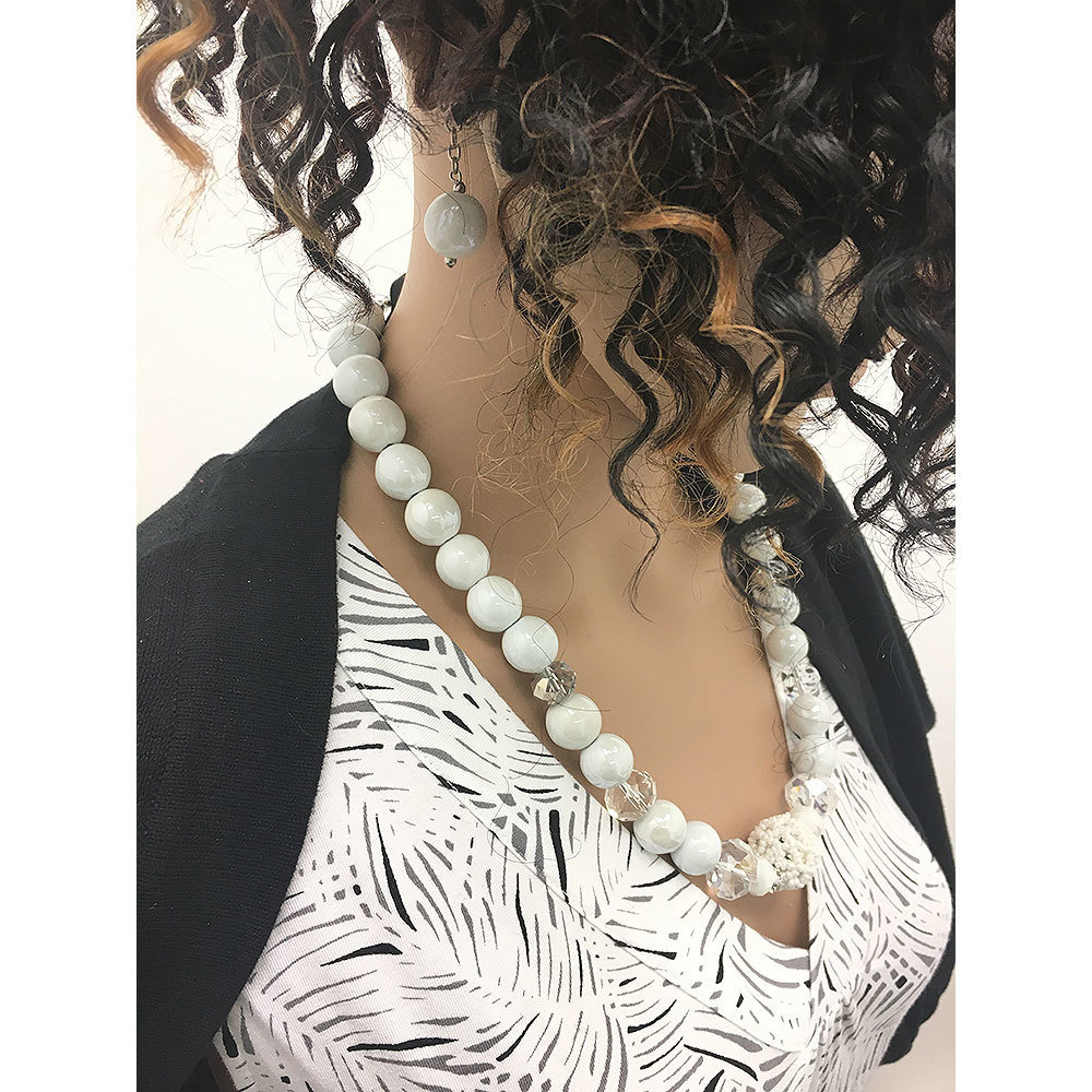 White My Fire Elegant Necklace and Earrings Set