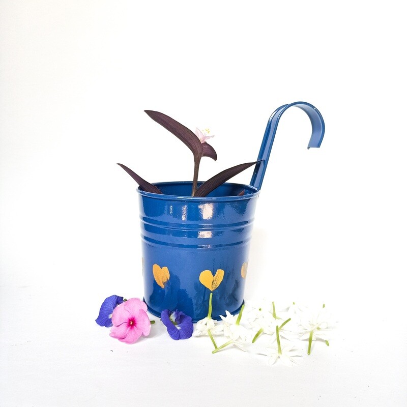 Home Décor Multicolor Metal Round 4 inch Railing Planter (Blue)