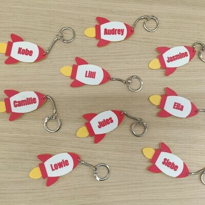 Sleutelhanger raket met naam