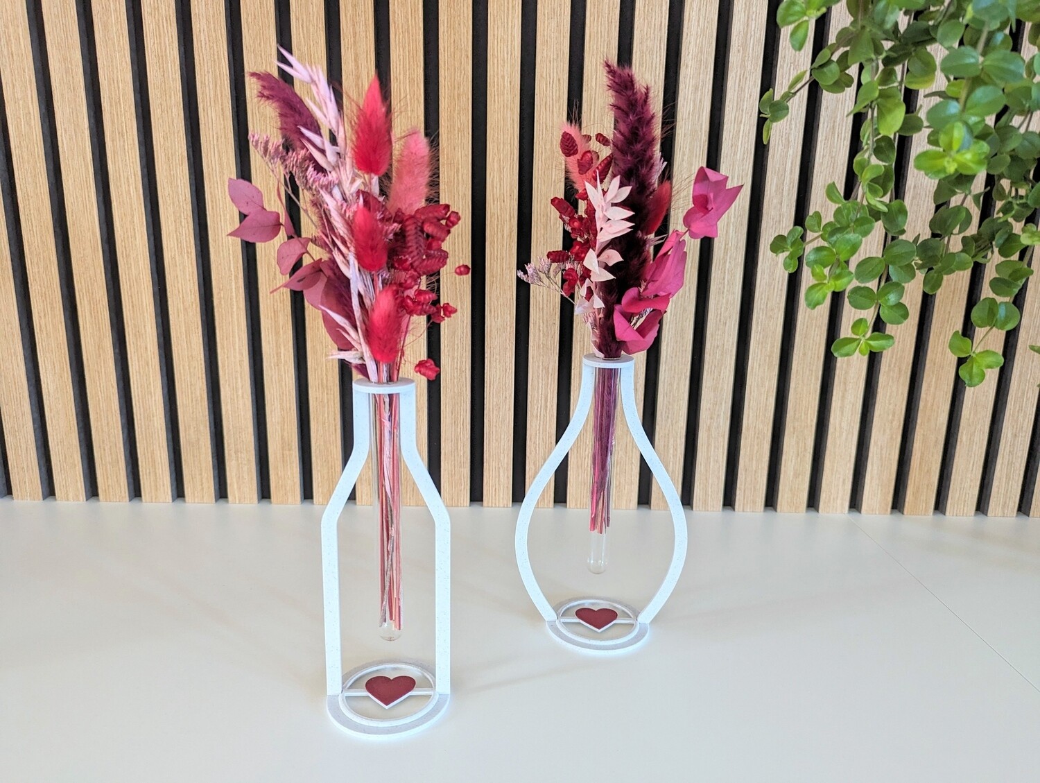 Vaasje met proefbuis