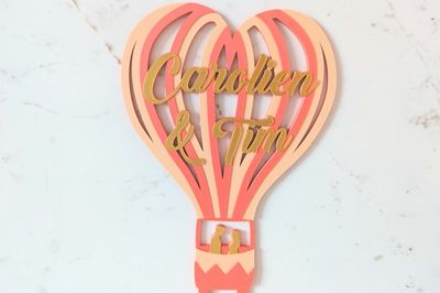 Taarttopper bruidspaar in luchtballon - met namen