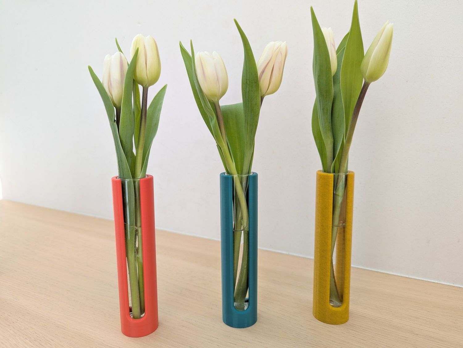 Recht vaasje met glazen buisje