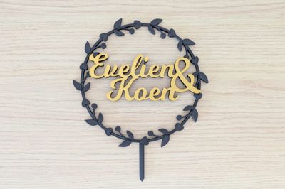 Taarttopper huwelijk - krans met namen