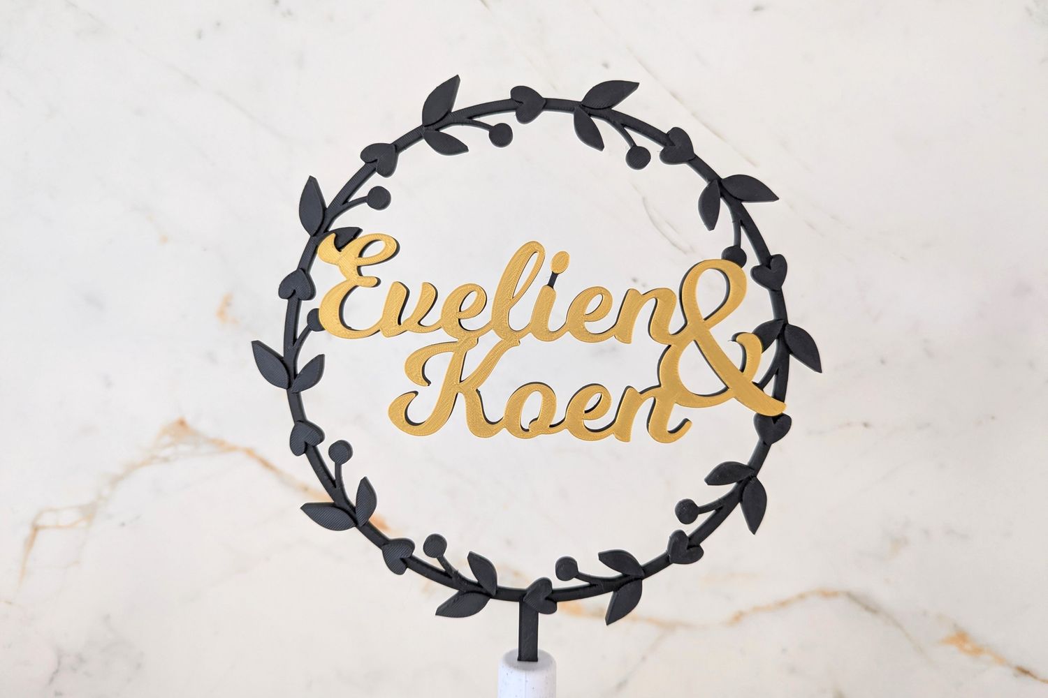 Taarttopper huwelijk - krans met namen