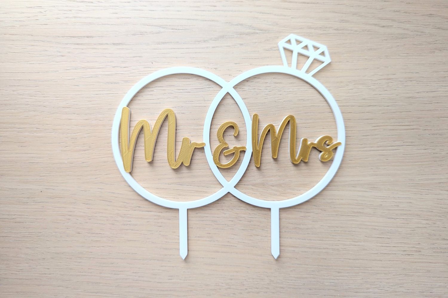 Taarttopper huwelijk - ringen Mr &amp; Mrs