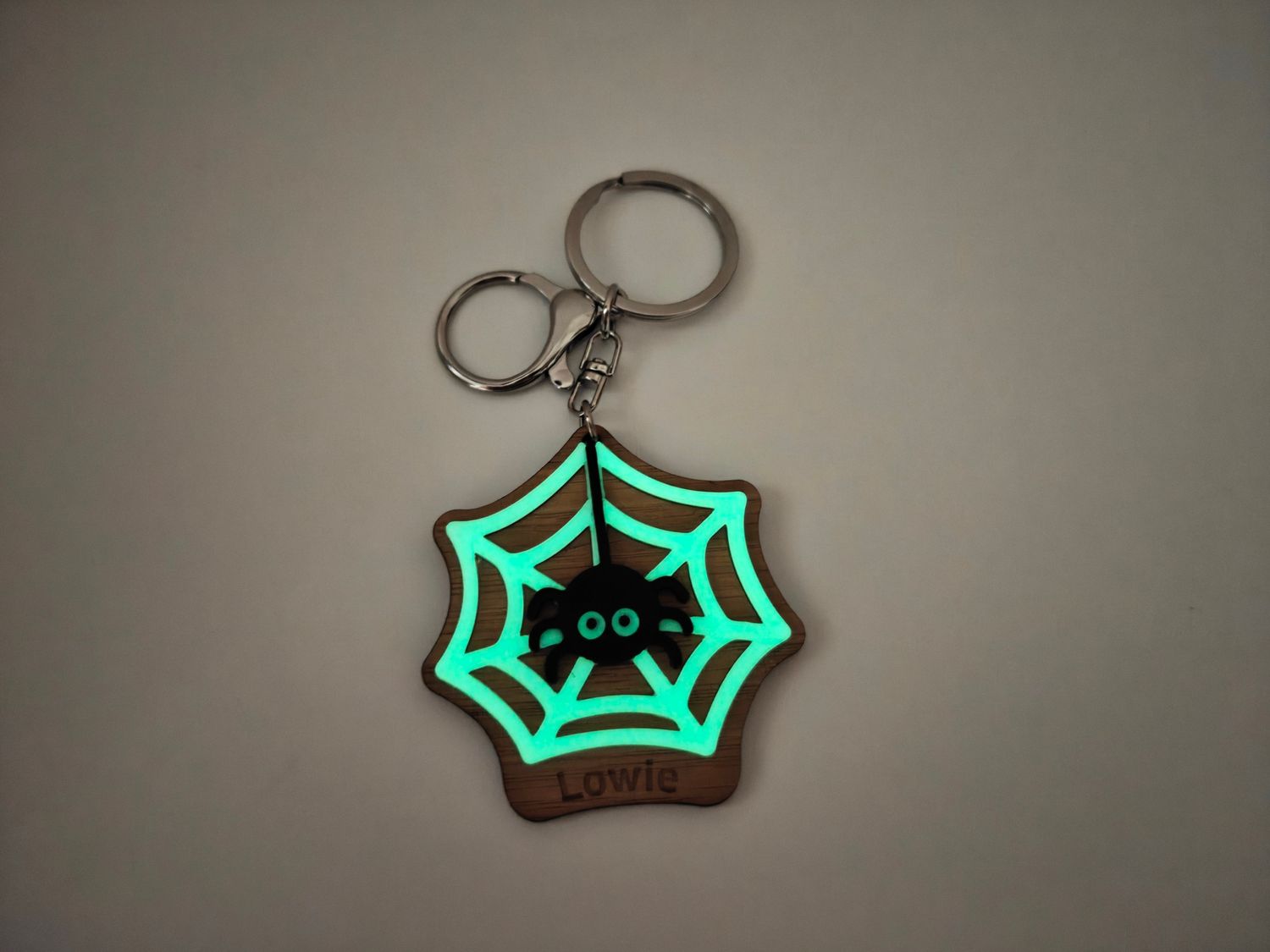 Sleutelhanger Glow in the Dark "Spinnenweb"