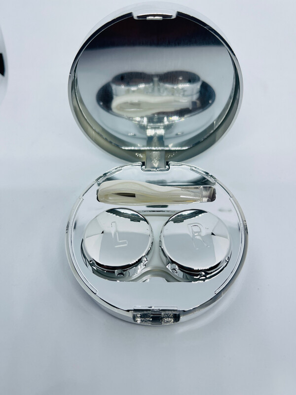 Metallic Silver Lens Carry Kit