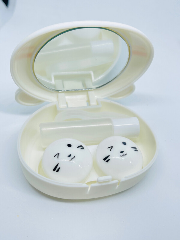 White Teddy Lens Carry Kit