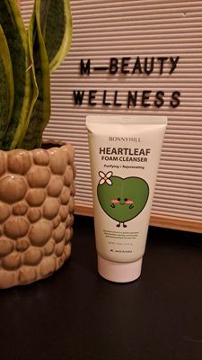 BONNYHILL HEARTLEAF FACIAL CLEANSER 170ML EXP JUNE 11,2027