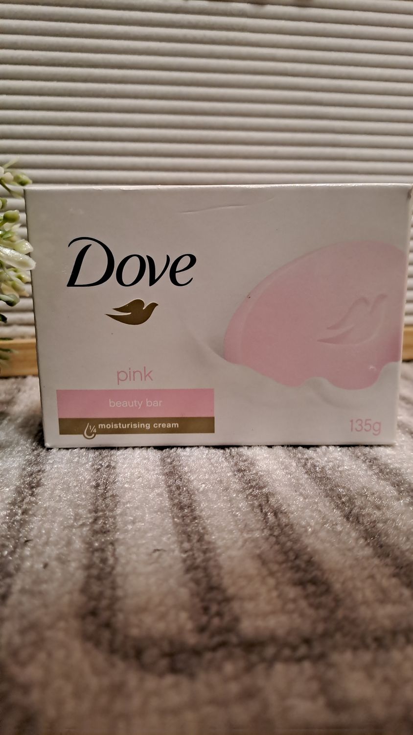 DOVE BEAUTY  PINK MOISTURIZING CREAM BAR 135G EXP DEC 20,2027