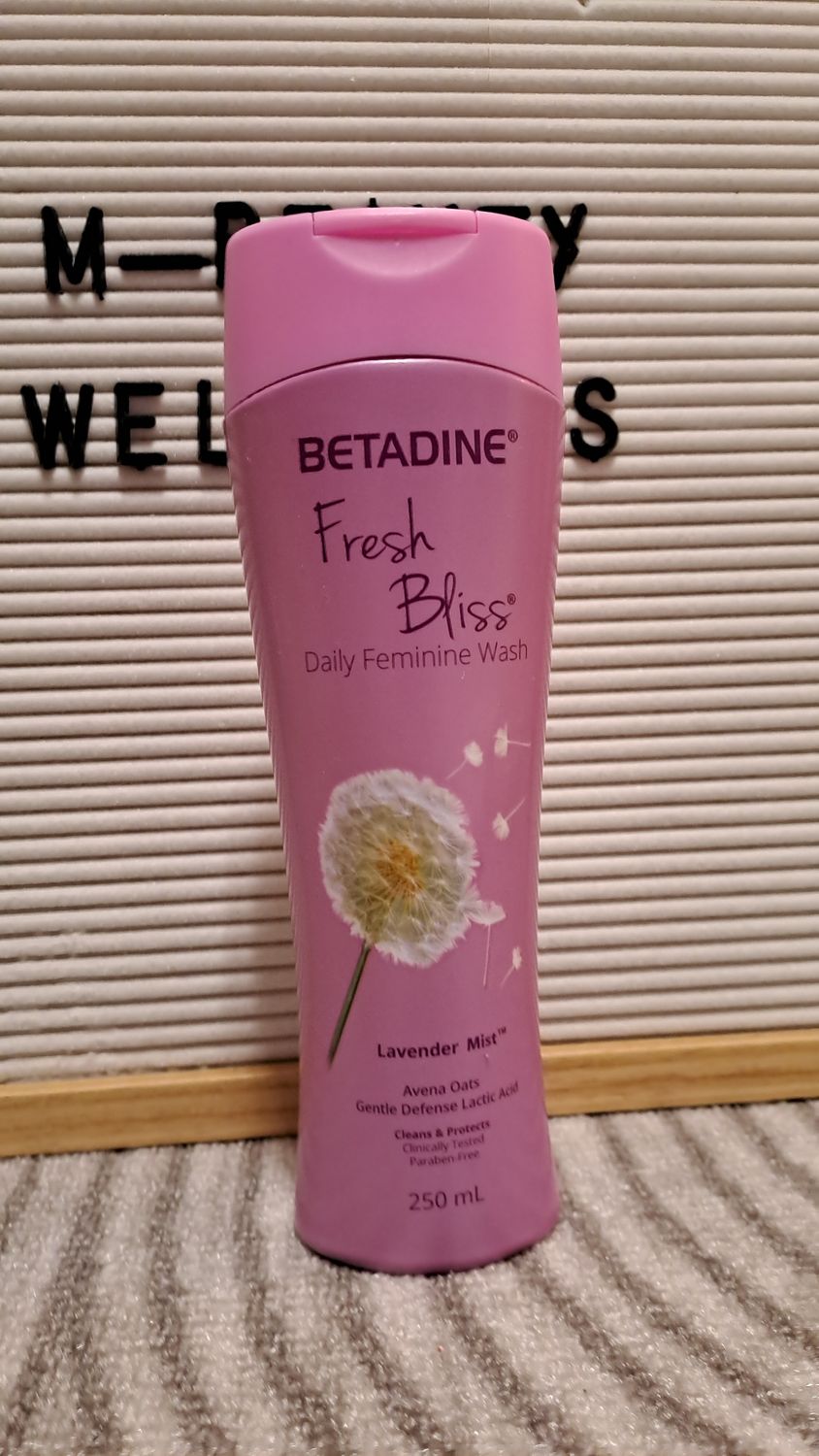 BETADUNE FRESH BLISH DAILY FEMININE WASH 250ML EXP JANUARY 31,2027