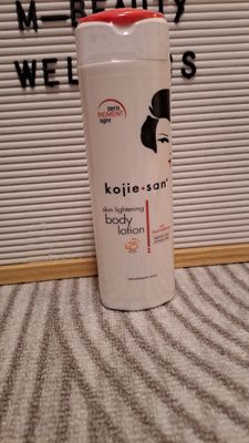 KOJIE SAN BODY LOTION SKIN LIGHTENING SPF25 250ML EXP JUNE 03.2026
