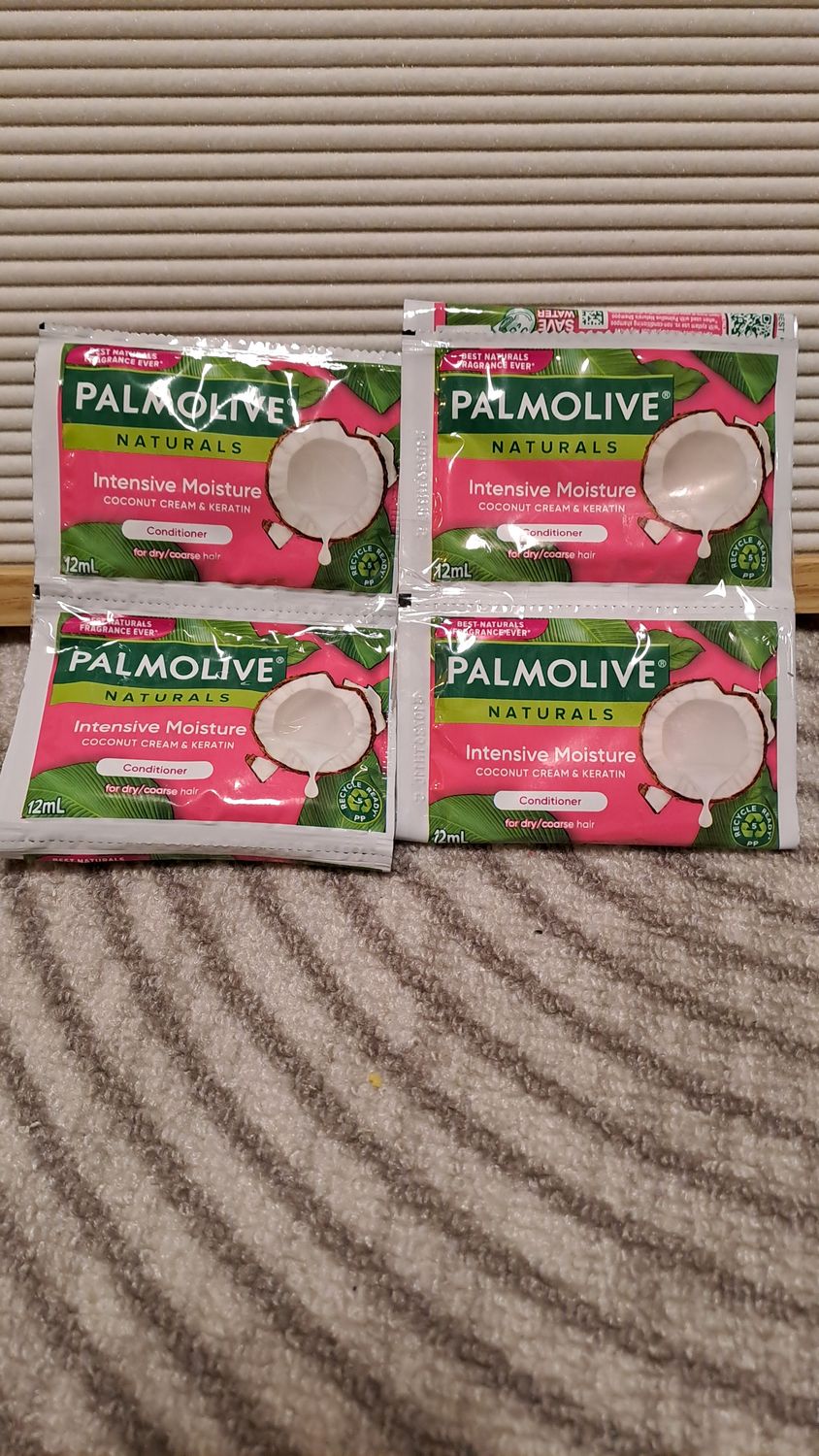 PALMOLIVE INTENSIVE MOISTURE CONDITIONER 12PCS EXP MAY 23.2027