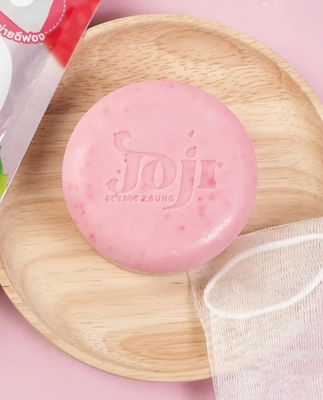 JOJI SILKY WHIPP BUBLE SOAP GLUTA MILK 100G EXP JULY 28.2028