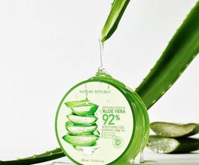 NATURE REPUBLIC SOOTHING &MOISTURIZING ALOE VERA SOOTHING GEL 300ML EXP AUG 21.2028