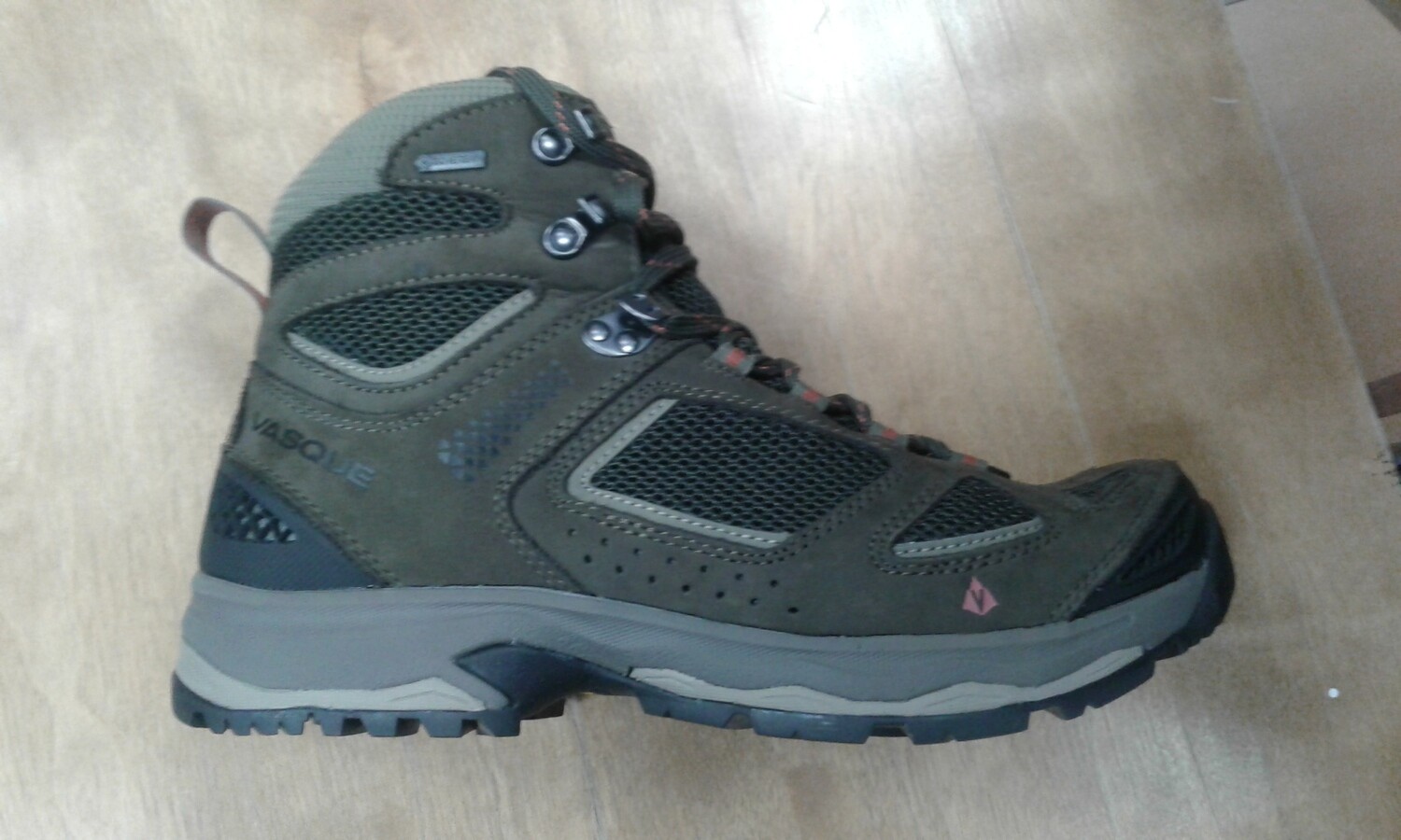 Vasque Breeze III GTX Mid