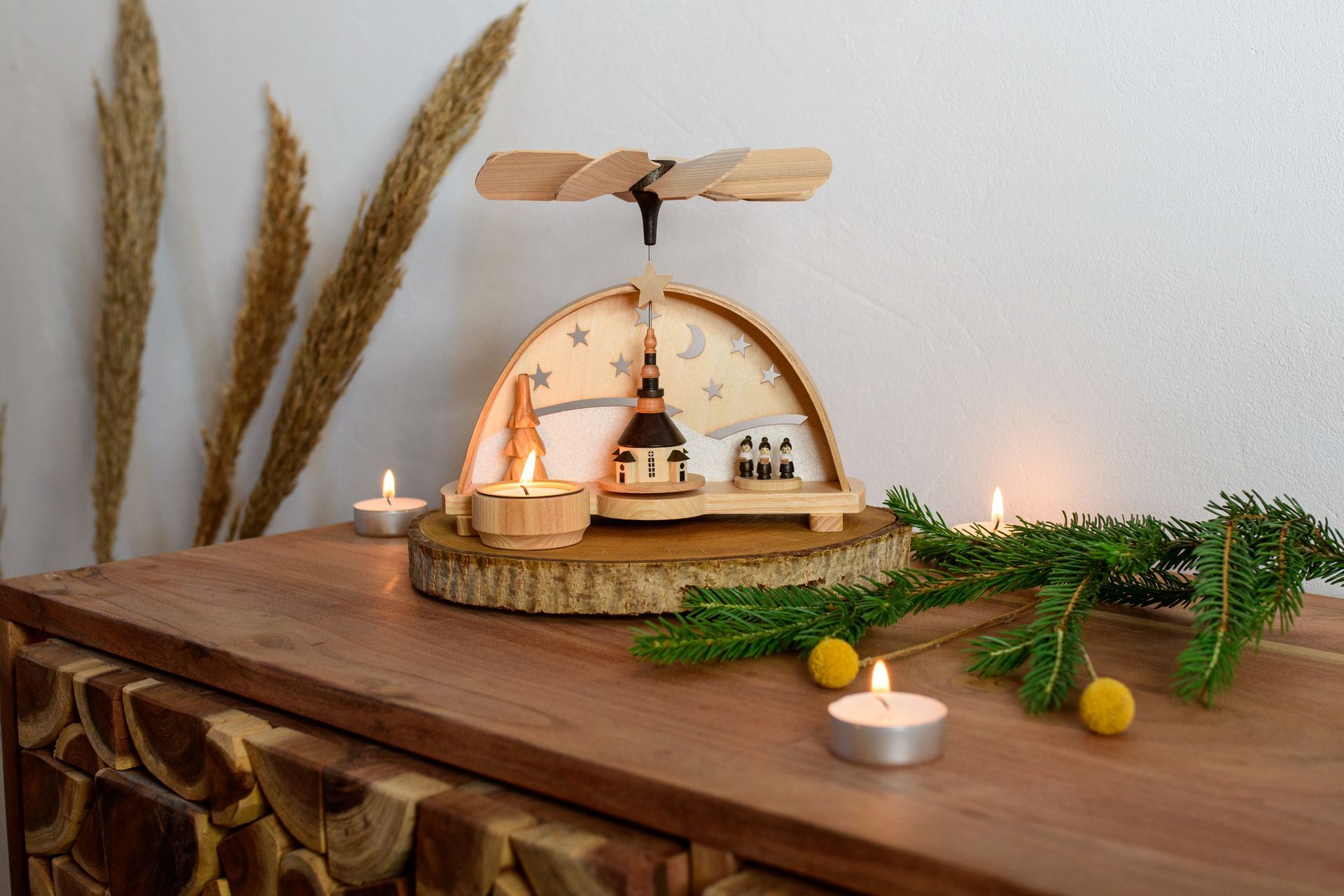 Schwibbogenpyramide Seiffener Kirche klein