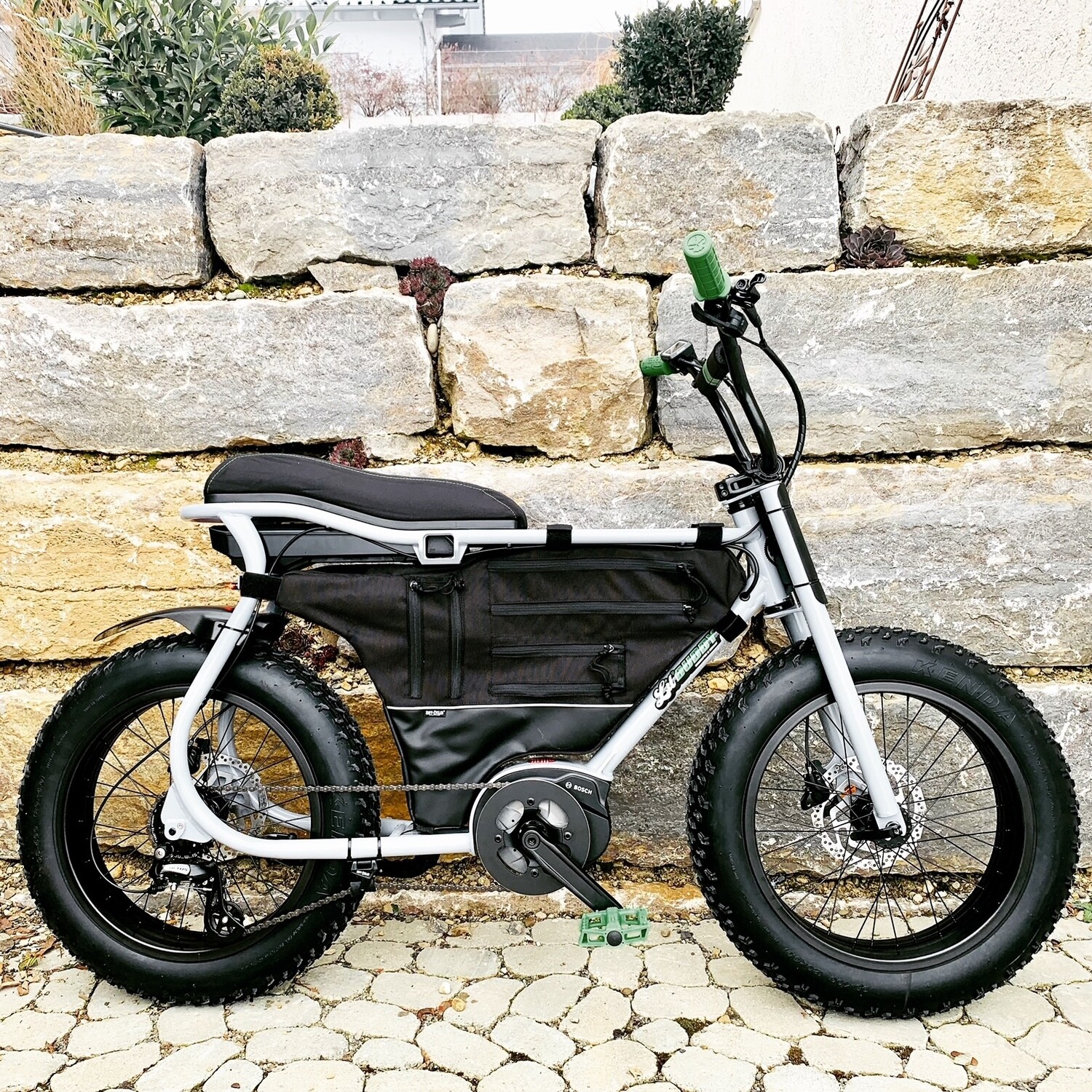 eBike LIL&#39;BUDDY Silver Grey - Pedelec with Bosch Active-Line - 300Wh