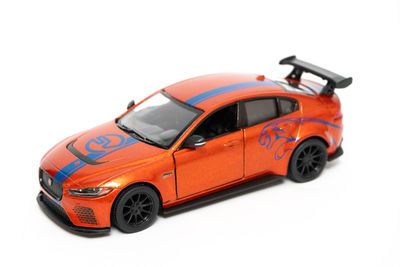 KINSMART Jaguar XE SV Project 8 with printing 1:38 orange