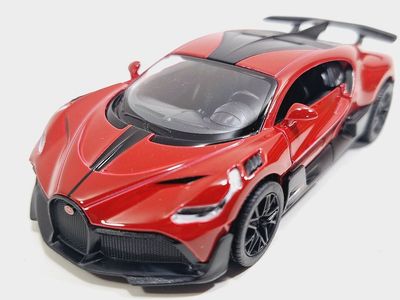 KINSMART Bugatti Divo 1:38 red
