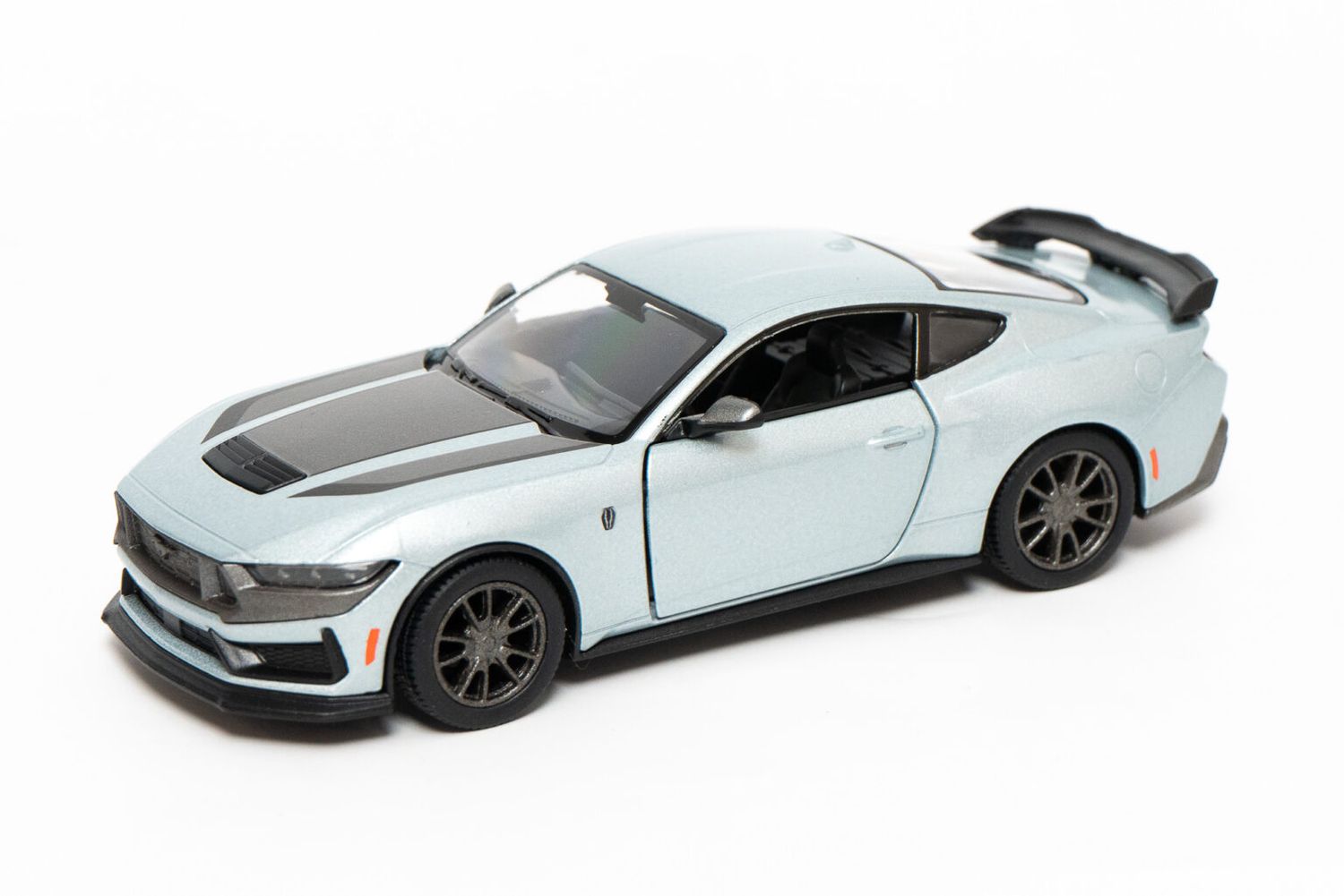 KINSMART 2024 Ford Mustang Dark Horse 1:38 grey