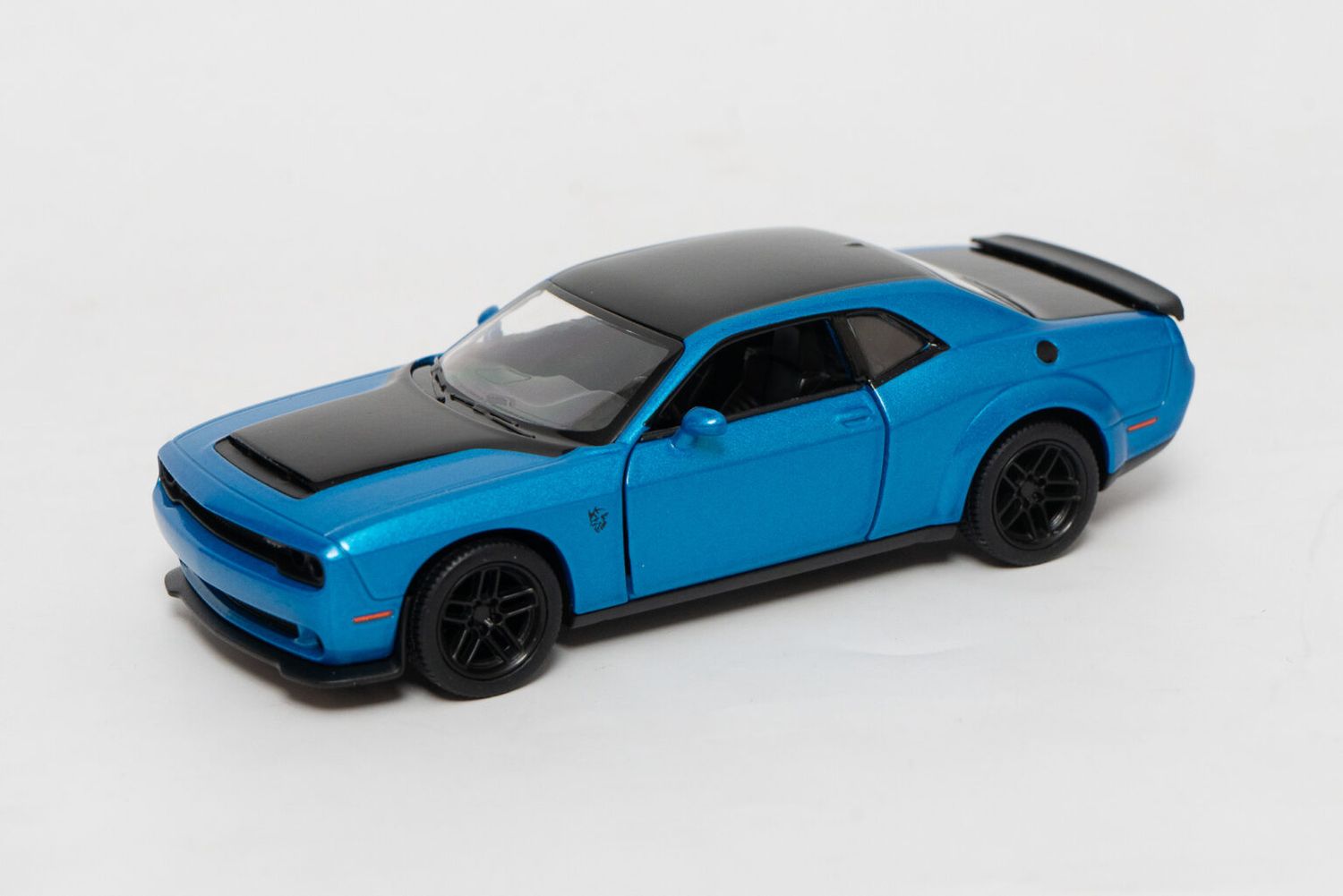 KINSMART 2023 Dodge Challenger SRT Demon 170 1:40 blue