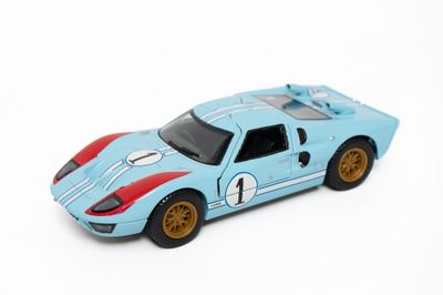 KINSMART 1966 Ford GT40 MKII Heritage Edition 1:36 white