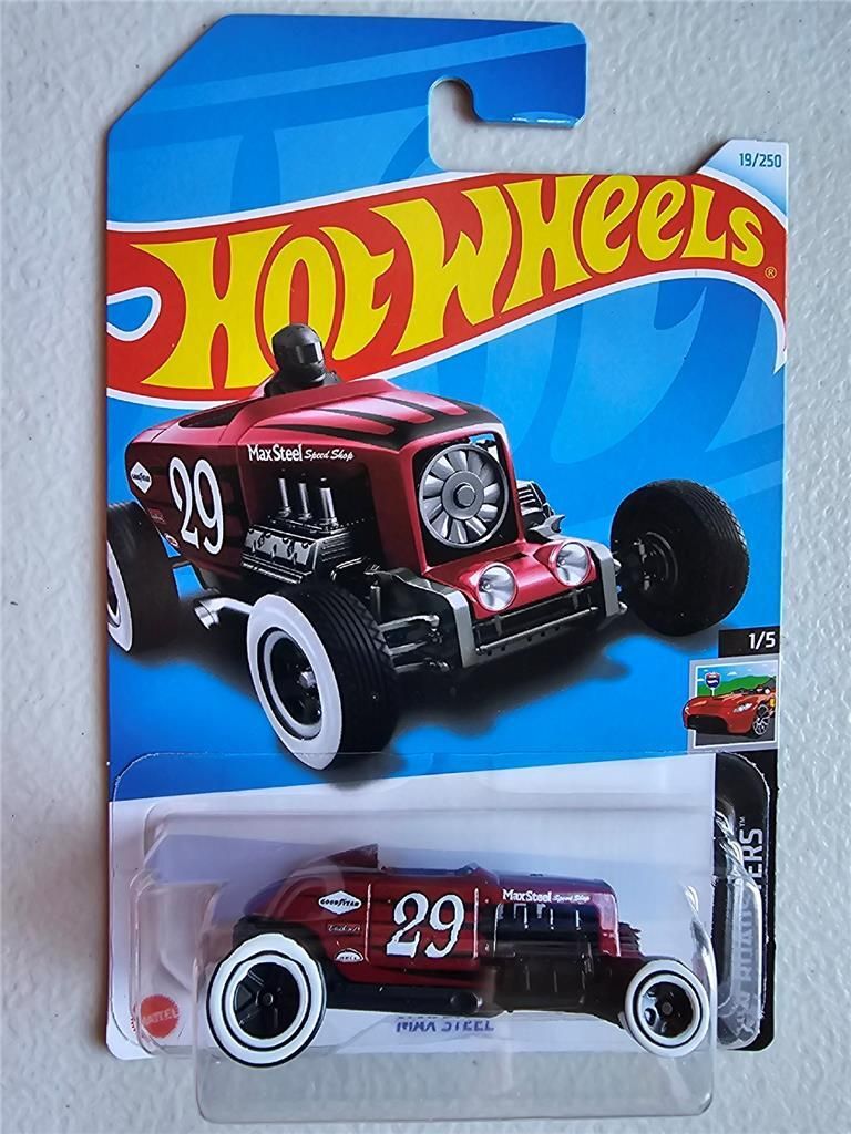 Hot Wheels MAX STEEL